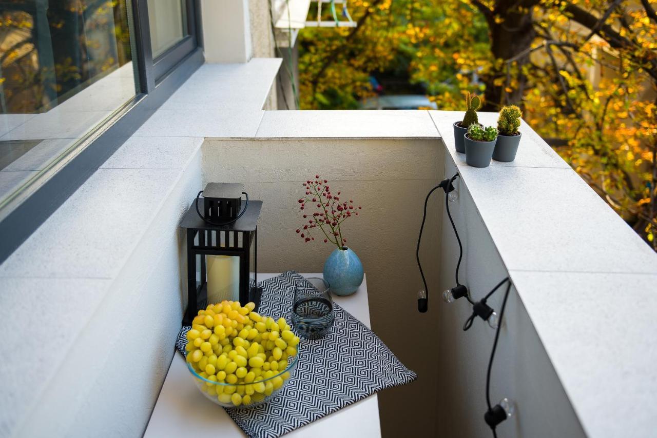 Sunny Studio - Top Location - Green View Balcony Bucharest Exterior photo